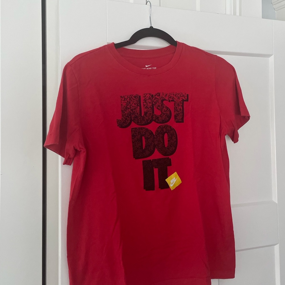 029. boys t-shirt size XL $6